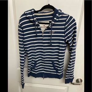 Women’s Hollister hoodie